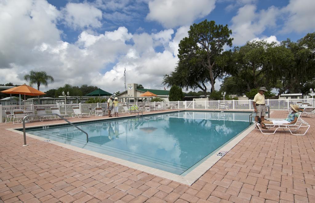 Sweetwater Zephyrhills Exterior photo